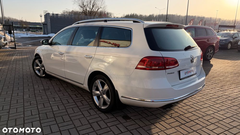Volkswagen Passat 1.4 TSI BlueMotion Technology Highline - 12