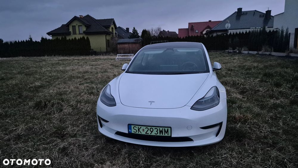 Tesla Model 3 - 23