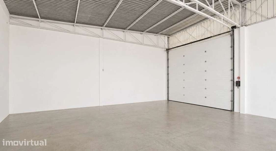 Armazém e pavilhão
1.750 € - Grande imagem: 2/10