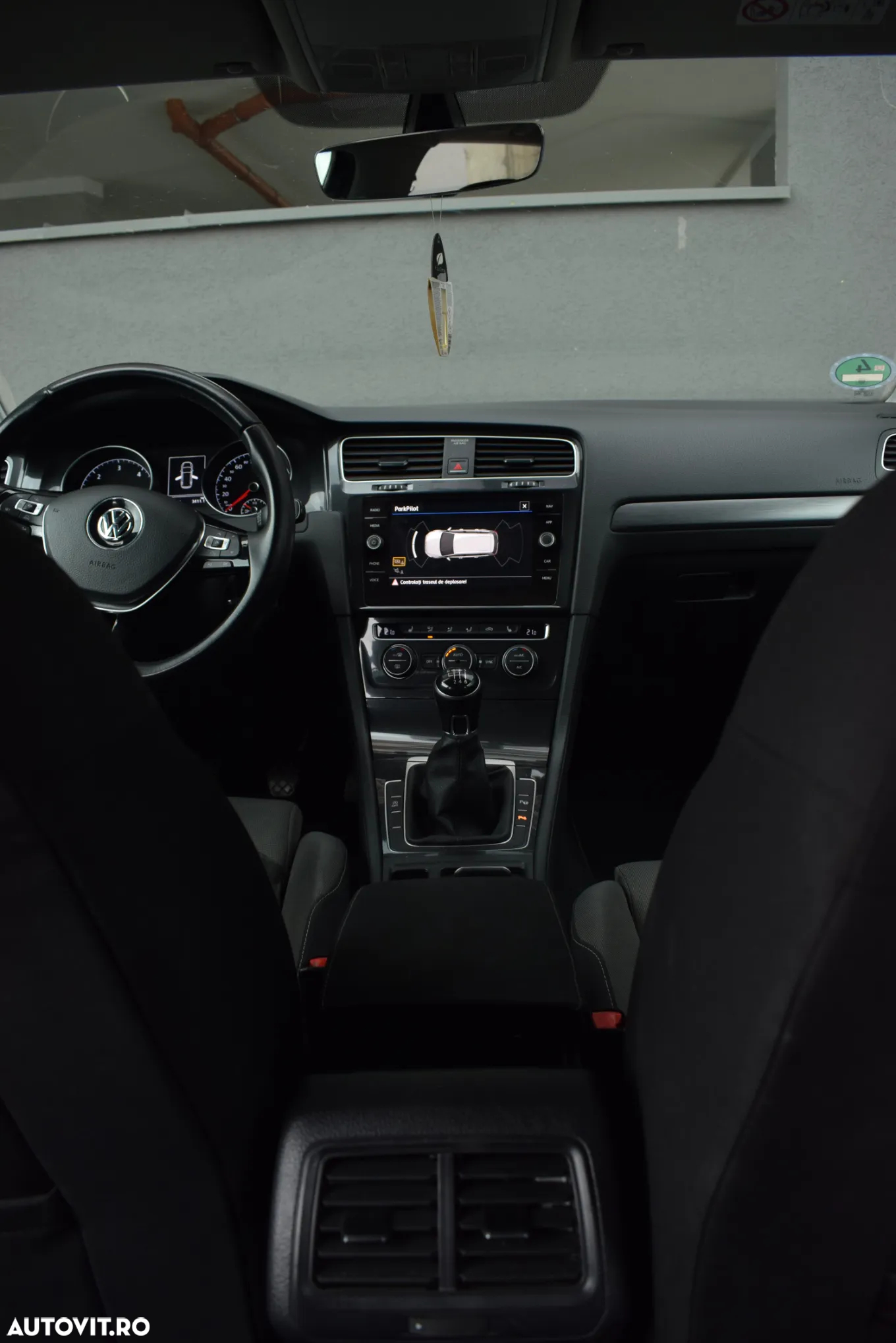 Volkswagen Golf 2.0 TDI Highline - 5