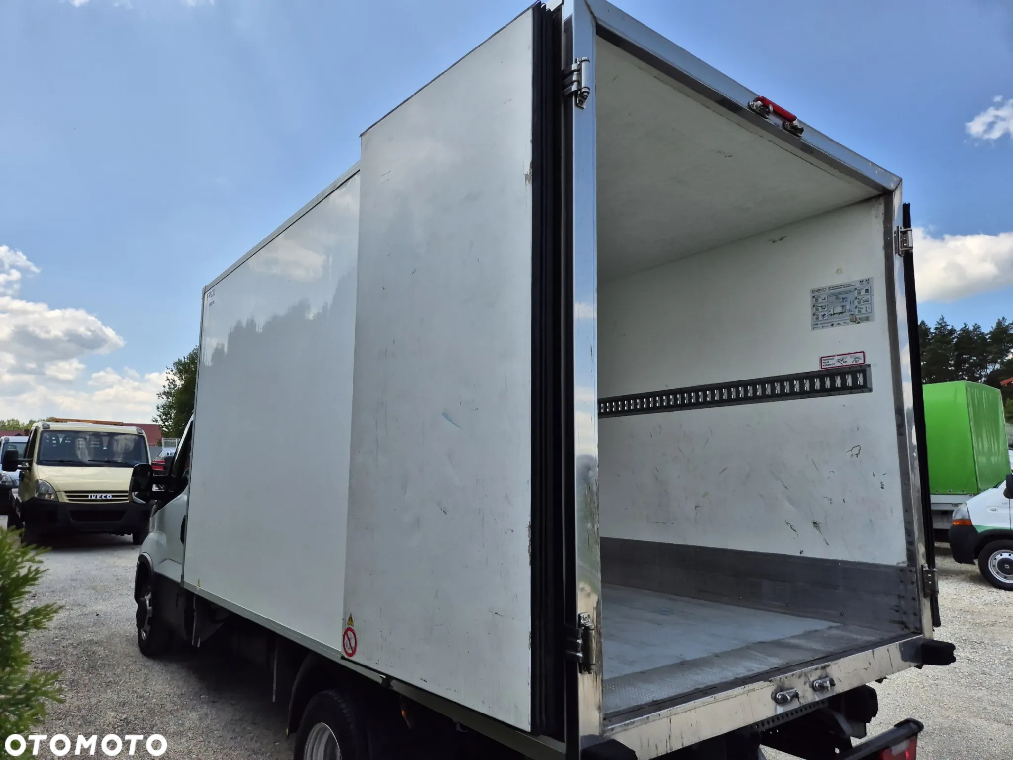 Chłodnia mroźnia 3.8m 2020 rok, agregat Carrier Pulsor 400, zasilanie stacjonarne 230v, stan wzorowy! - 11