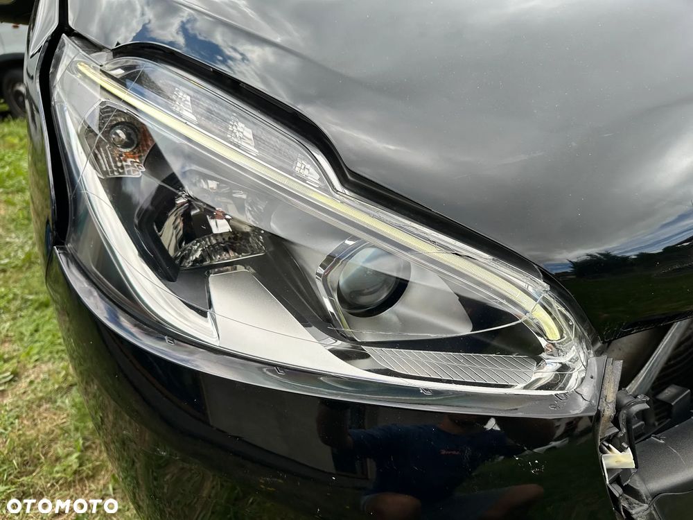 Peugeot 208 - 14