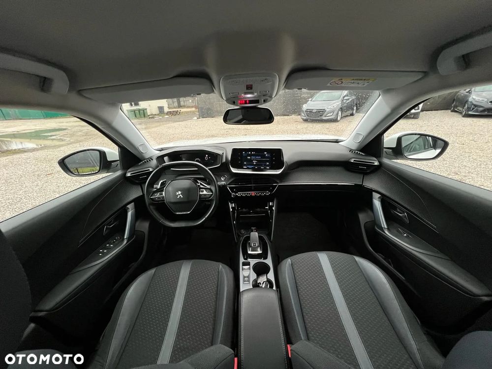 Peugeot 2008 1.5 BlueHDi Allure S&S EAT8 - 4