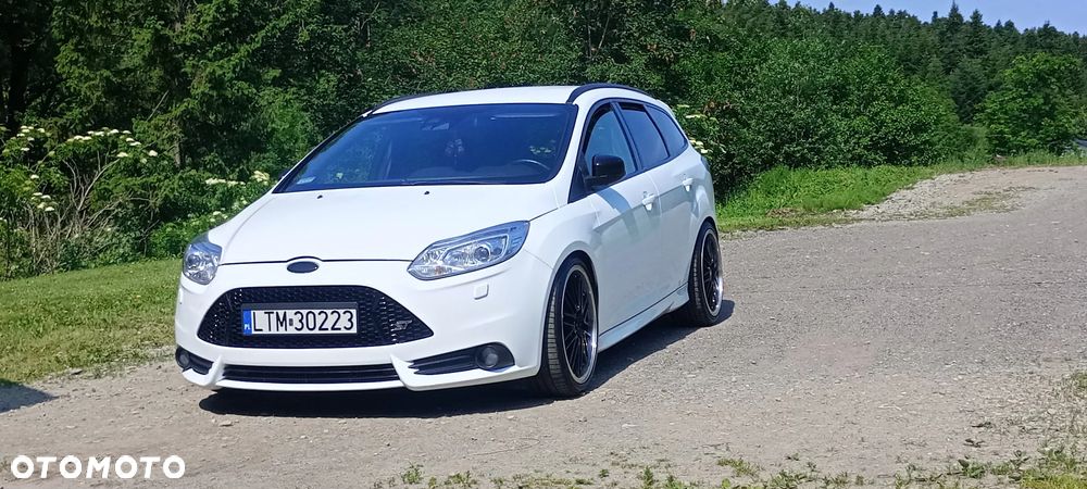 Ford Focus ST - 17
