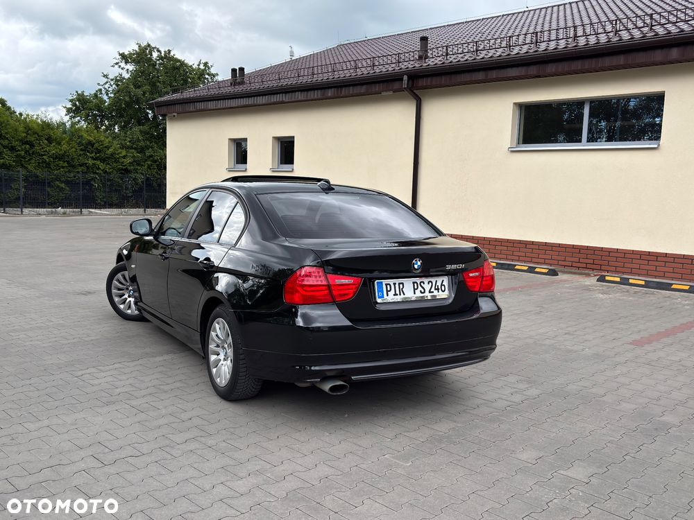 BMW Seria 3 320i - 19
