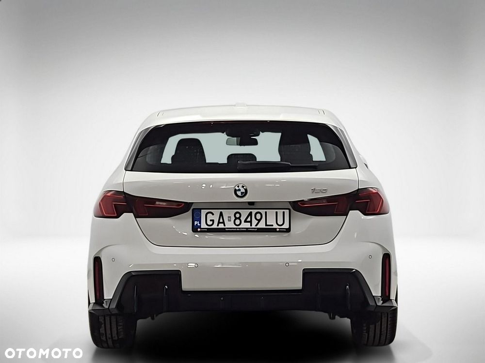 BMW Seria 1 120 mHEV - 5