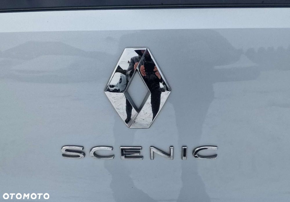 Renault Grand Scenic - 34