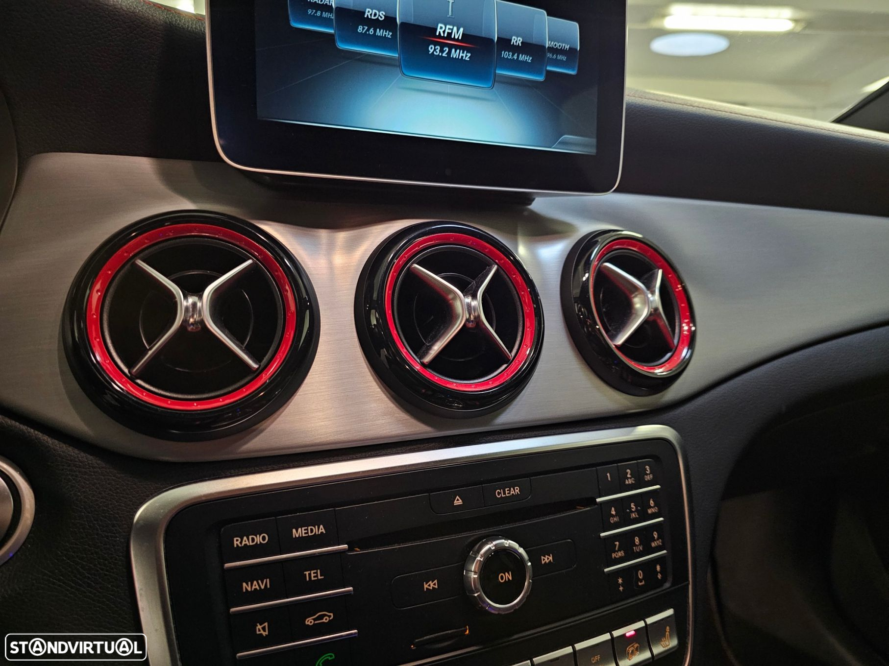Mercedes-Benz CLA 45 AMG 4Matic Shooting Brake Speedshift 7G-DCT - 16