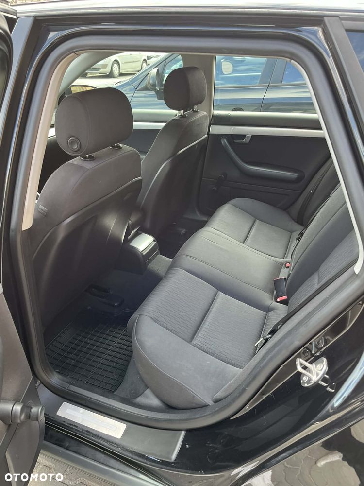 Audi A4 Avant 2.0 TDI - 8