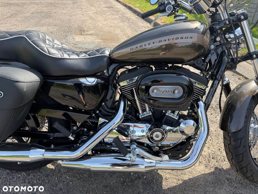 Harley-Davidson Sportster Custom 1200C - 7