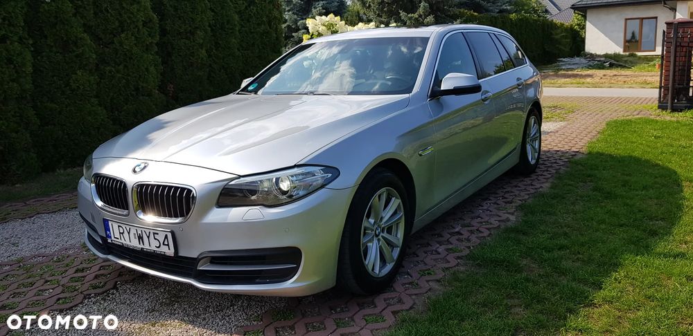 BMW Seria 5 525d Sport-Aut Luxury Line - 2