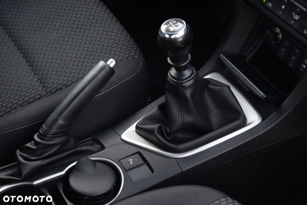 Toyota Corolla 1.6 Valvematic Life Plus - 29