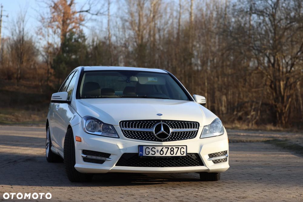 Mercedes-Benz Klasa C 300 4Matic 7G-TRONIC Avantgarde - 1