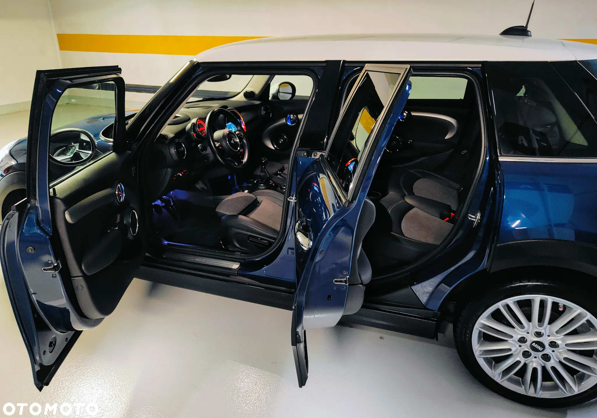 MINI Cooper Standard - 6