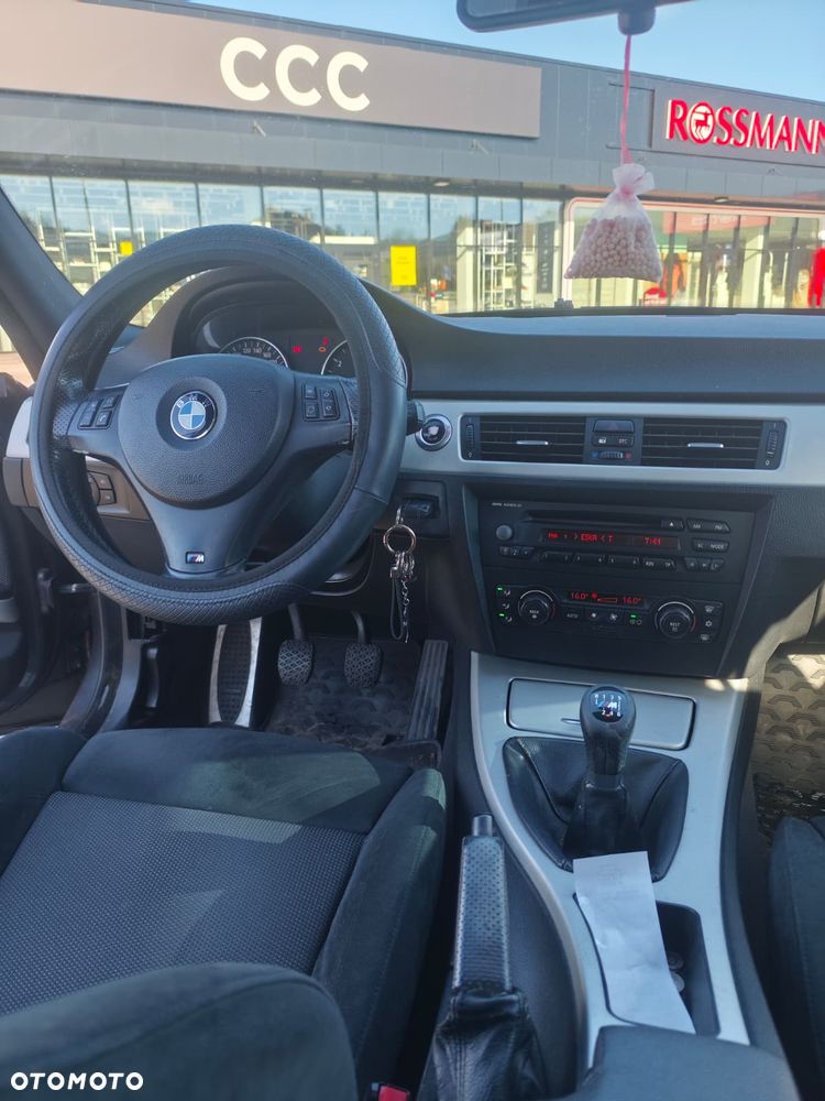 BMW Seria 3 - 18
