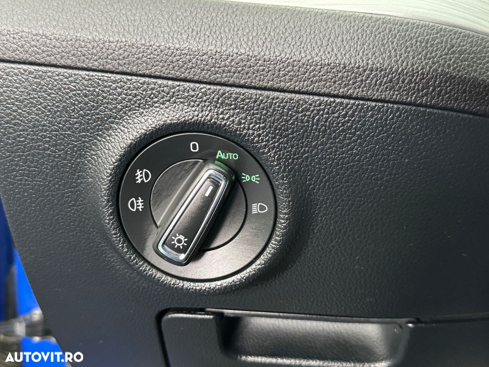 Skoda Superb 2.0 TDI DSG Ambition - 19