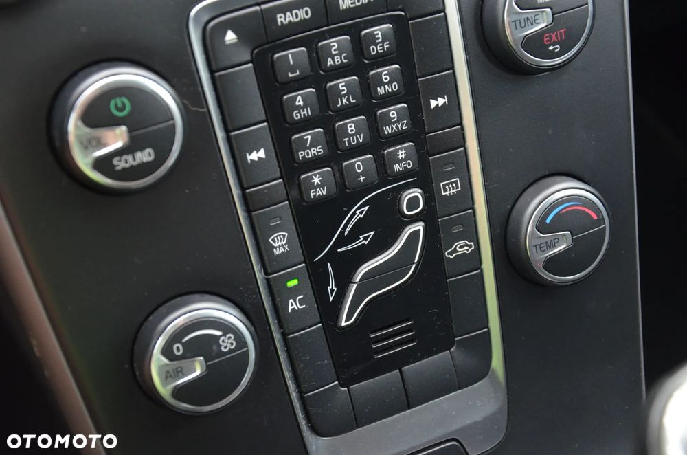 Volvo V40 T2 Kinetic - 16