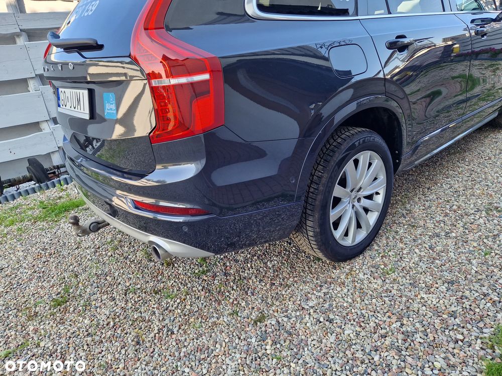 Volvo XC 90 D5 AWD Momentum - 10
