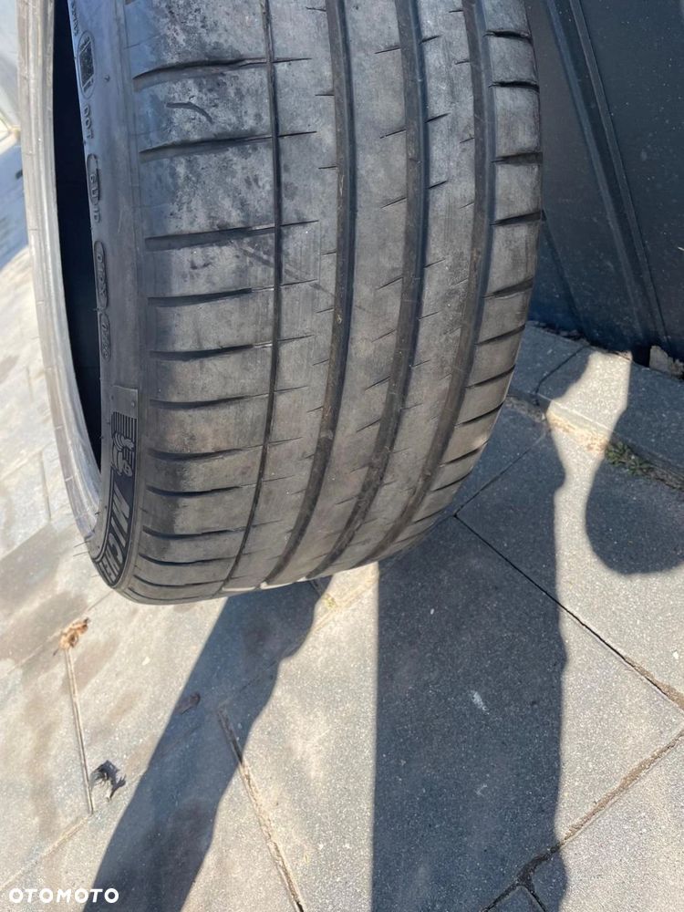 OPONA LATO MICHELIN PILOT SPORT 4S 275/35 R19 100Y - 9