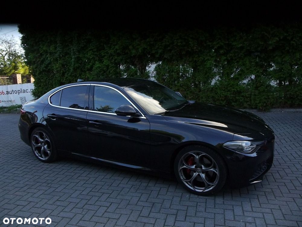 Alfa Romeo Giulia - 13