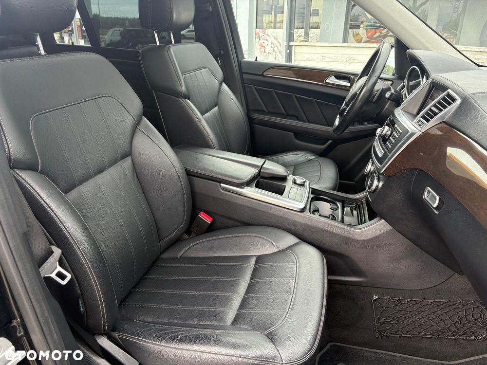Mercedes-Benz GL 350 BlueTec 4-Matic - 19