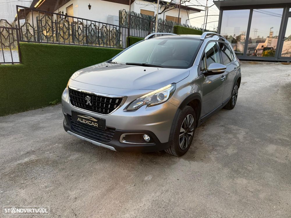 Peugeot 2008 1.2 PureTech Allure - 1