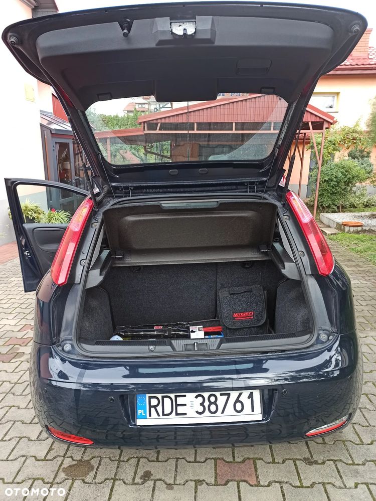 Fiat Punto 2012 - 16