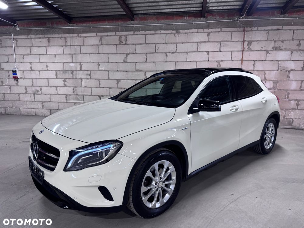 Mercedes-Benz GLA 200 7G-DCT Edition 1 - 10
