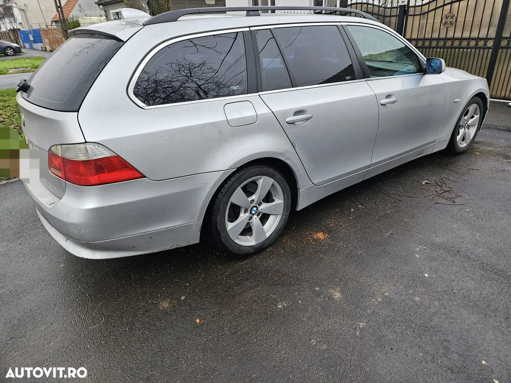 BMW Seria 5 525d Touring Edition Sport - 4