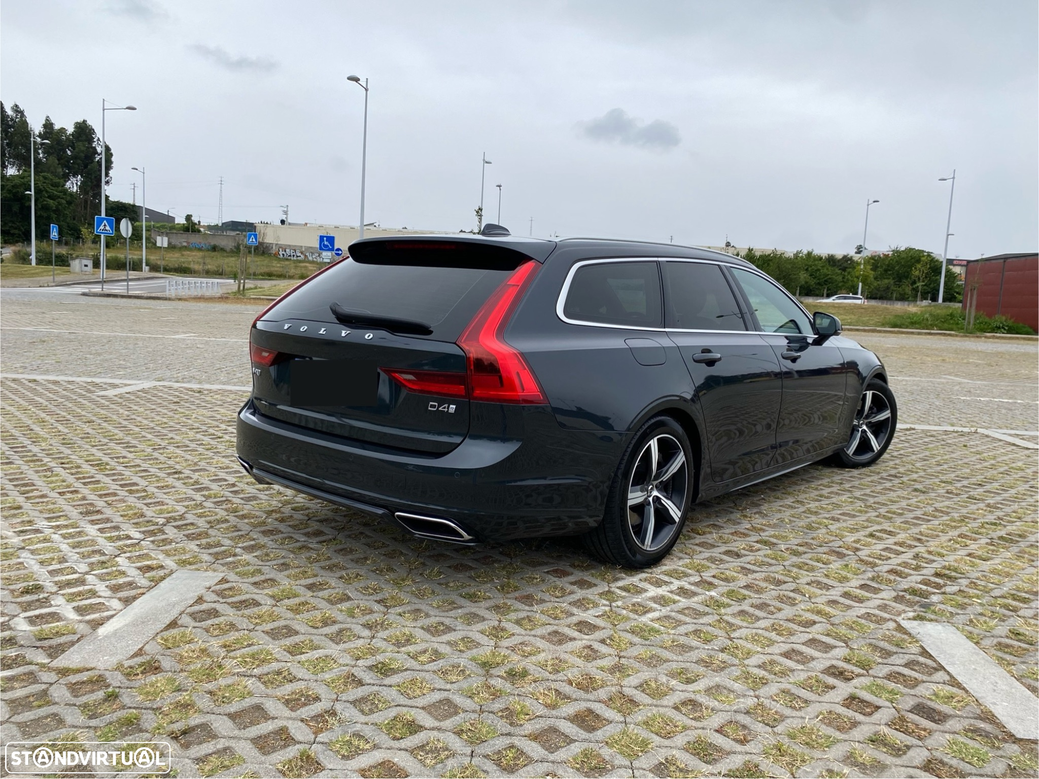 Volvo V90 2.0 D4 R-Design Geartronic - 3