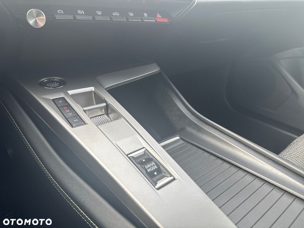 Peugeot 308 Hybrid 136e-DSC6 GT - 25