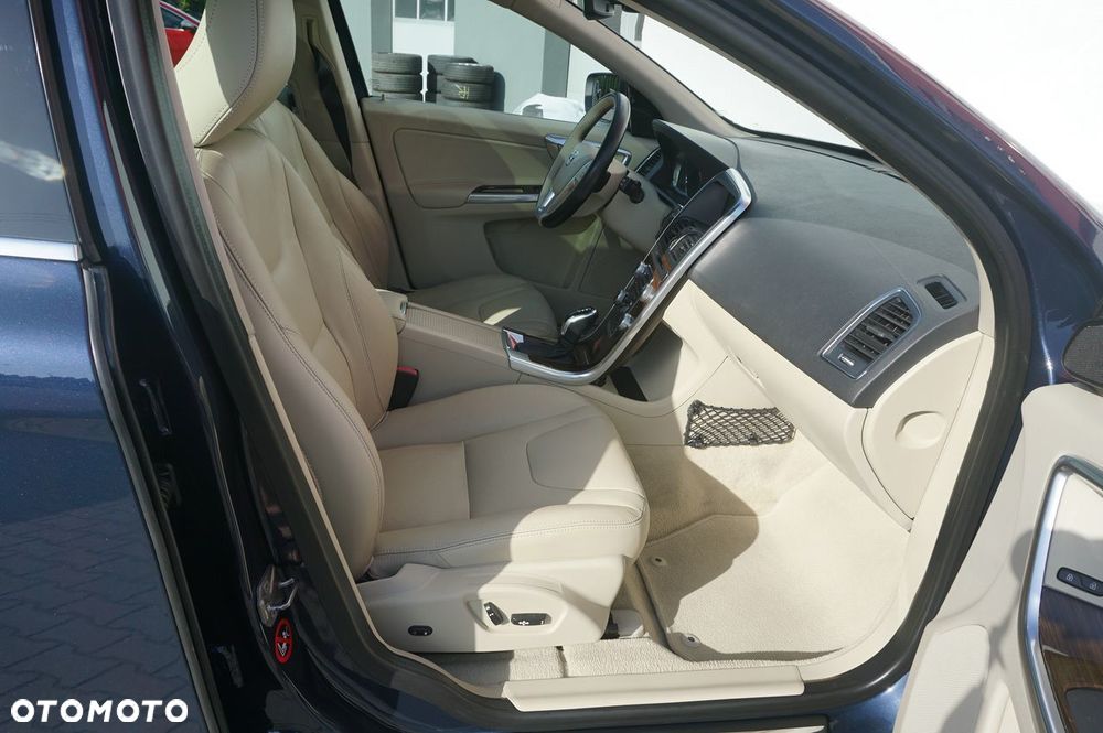 Volvo XC 60 D4 Drive-E Summum - 8