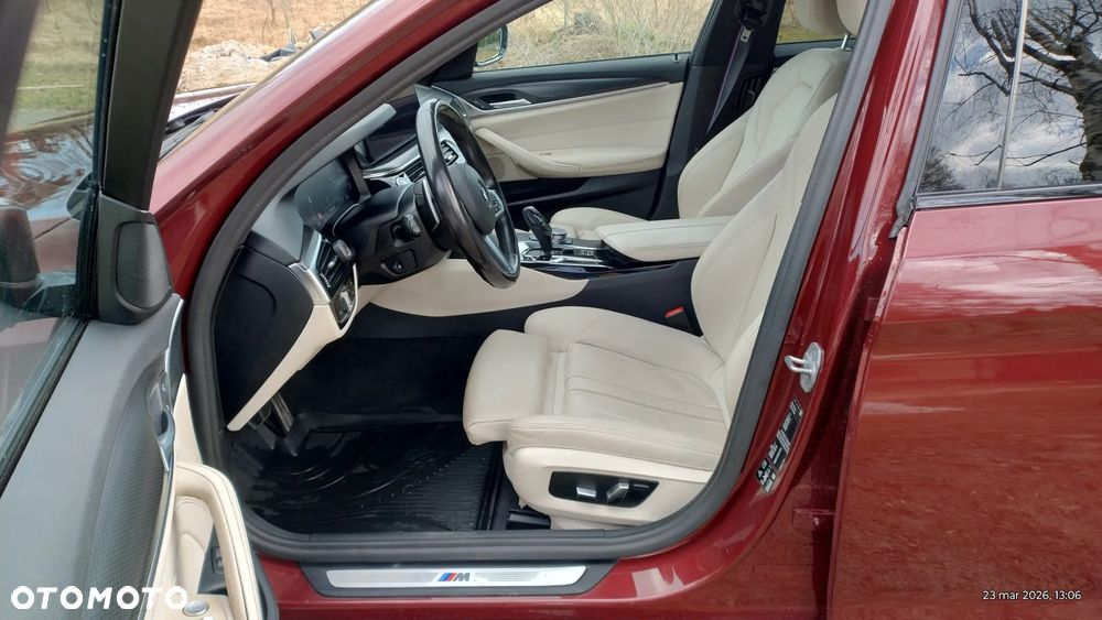 BMW Seria 5 530d xDrive M Sport Edition - 13