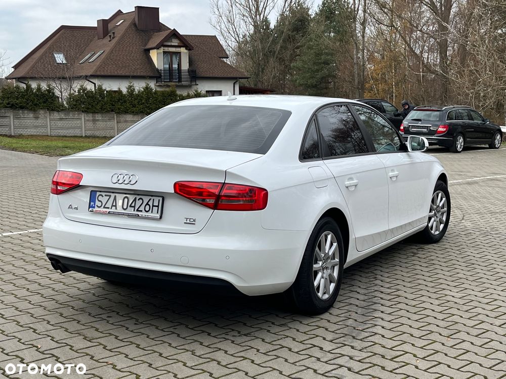 Audi A4 Limousine 2.0 TDI DPF quattro Ambition - 4