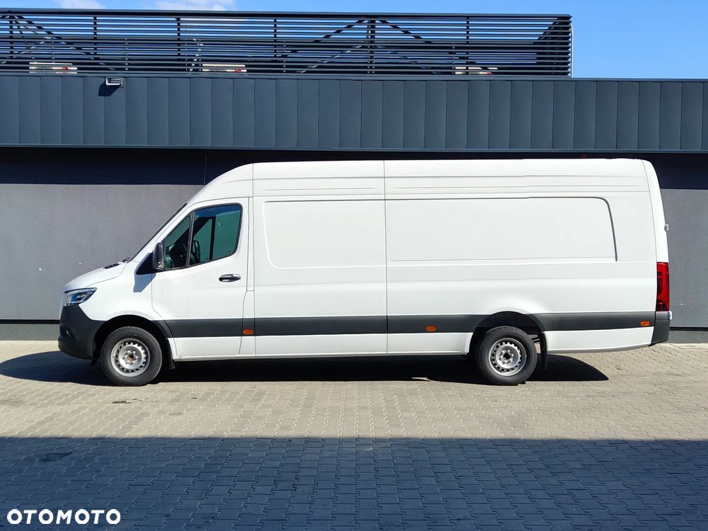 Mercedes-Benz Sprinter - 5