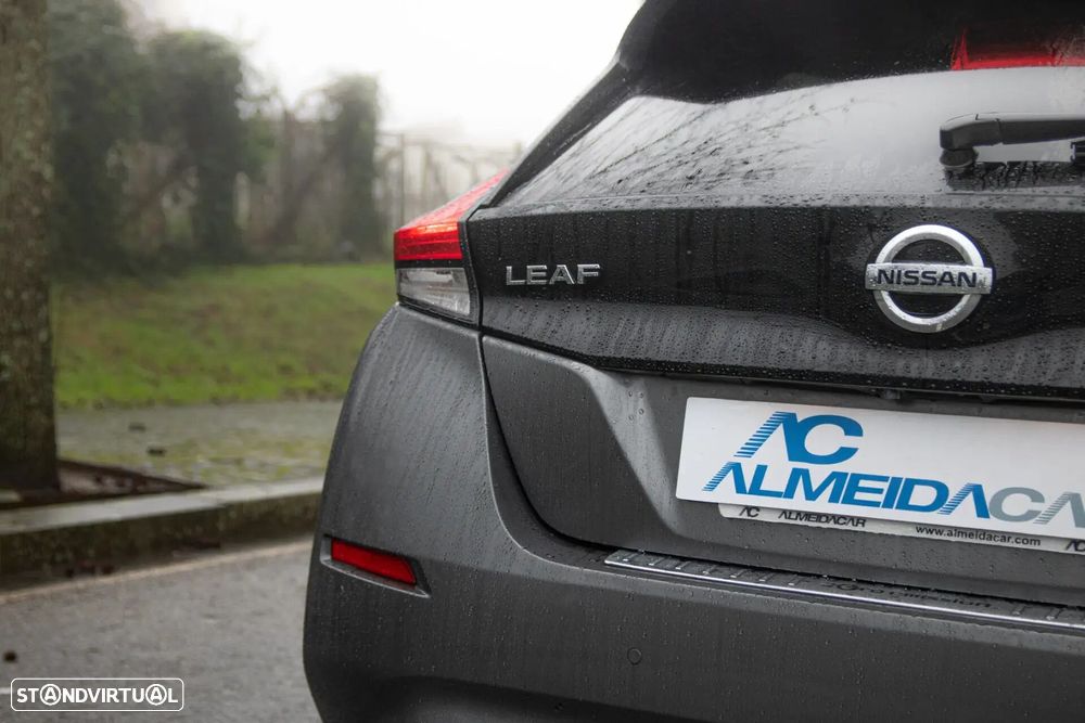 Nissan Leaf - 14