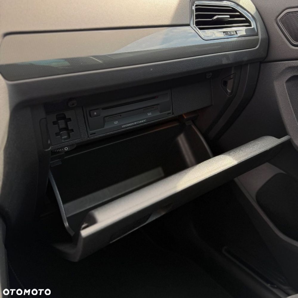 Volkswagen Tiguan - 37
