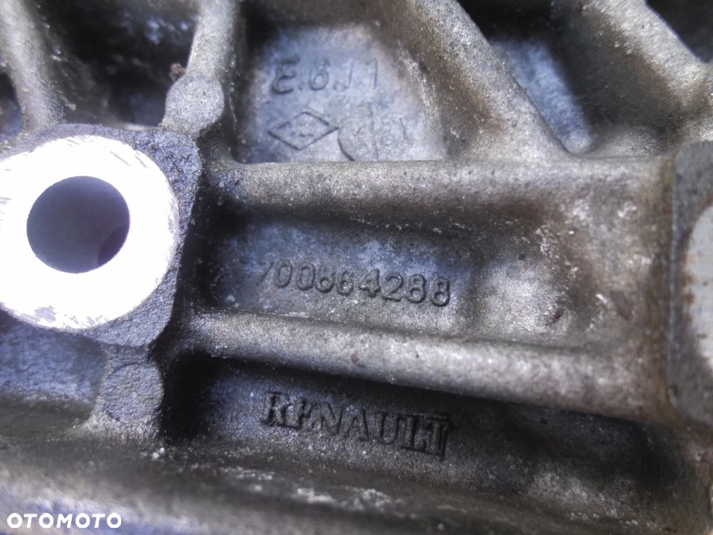 ŁAPA WSPORNIK ALTERNATORA DACIA SANDERO I 1 1.2 16V 7700864288 CLIO II POSIADAM 2 SZT - 4