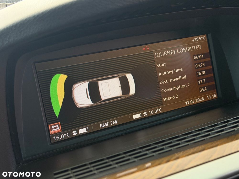 BMW Seria 7 745i - 20