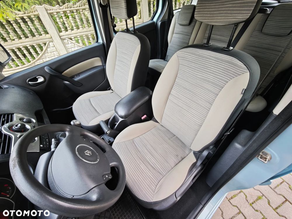 Renault Kangoo 1.6 16V 105 Happy Family - 27