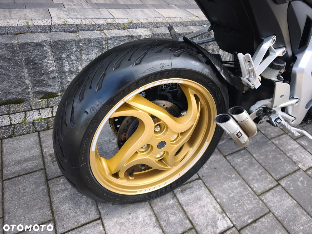 Honda CB - 31
