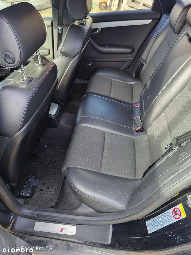 Audi A4 Avant - 4