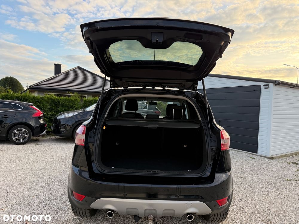 Ford Kuga 2.0 TDCi 2x4 Titanium - 14
