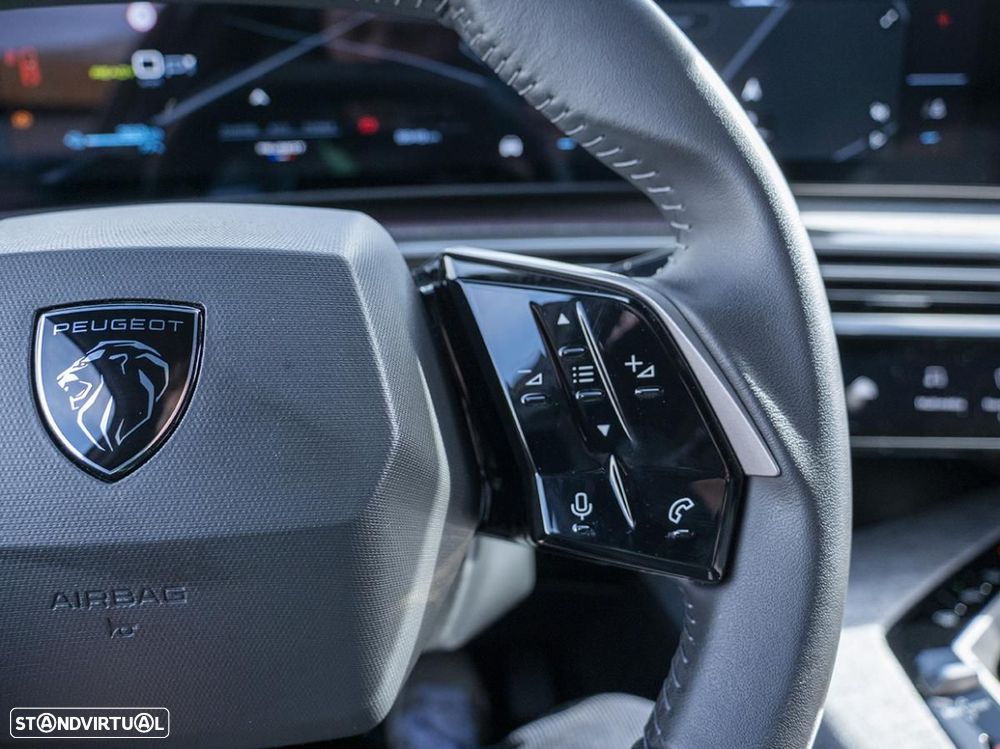 Peugeot E-3008 73 kWh Allure - 33
