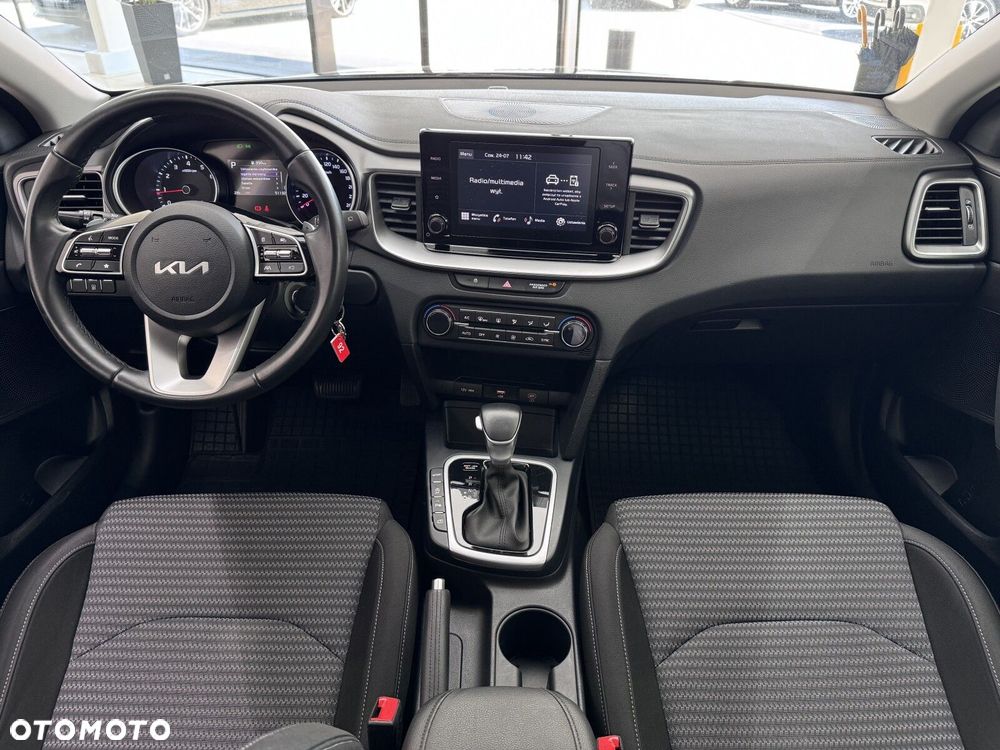 Kia Ceed 1.5 T-GDI M DCT - 14