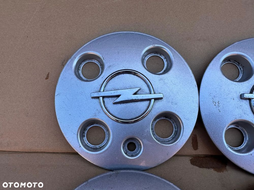 Dekielki emblematy Opel Tigra Corsa / 461038879 / Komplet - 2