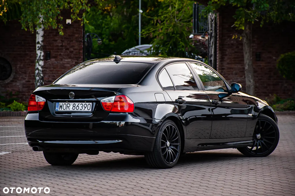 BMW Seria 3 318i Edition Sport - 14