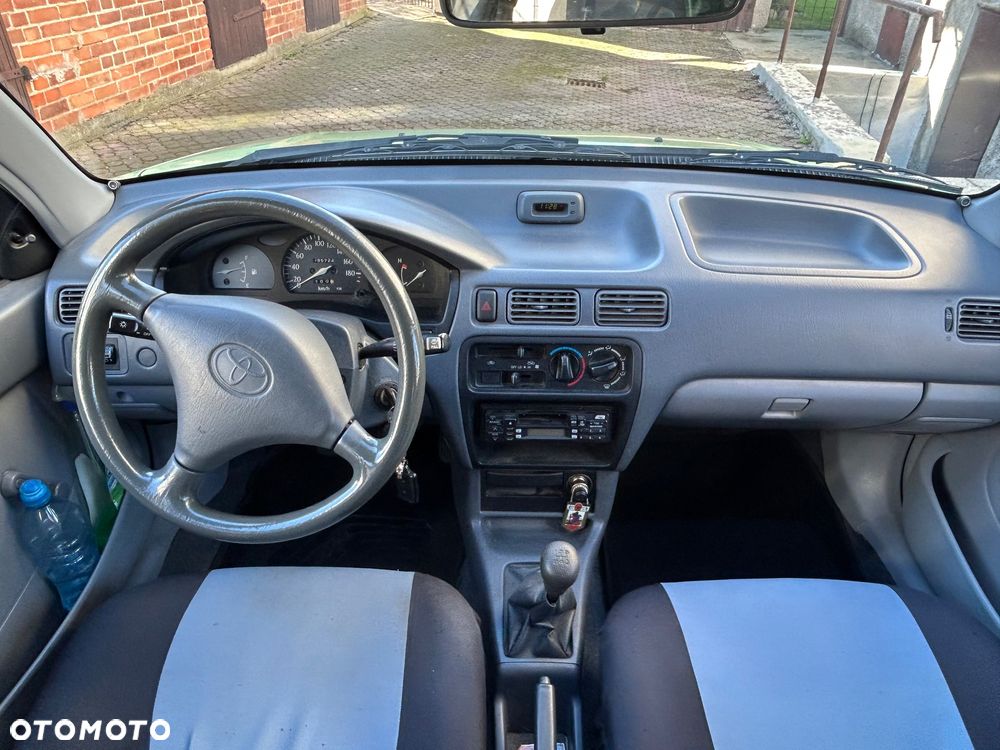 Toyota Starlet 1.4 XLi - 10