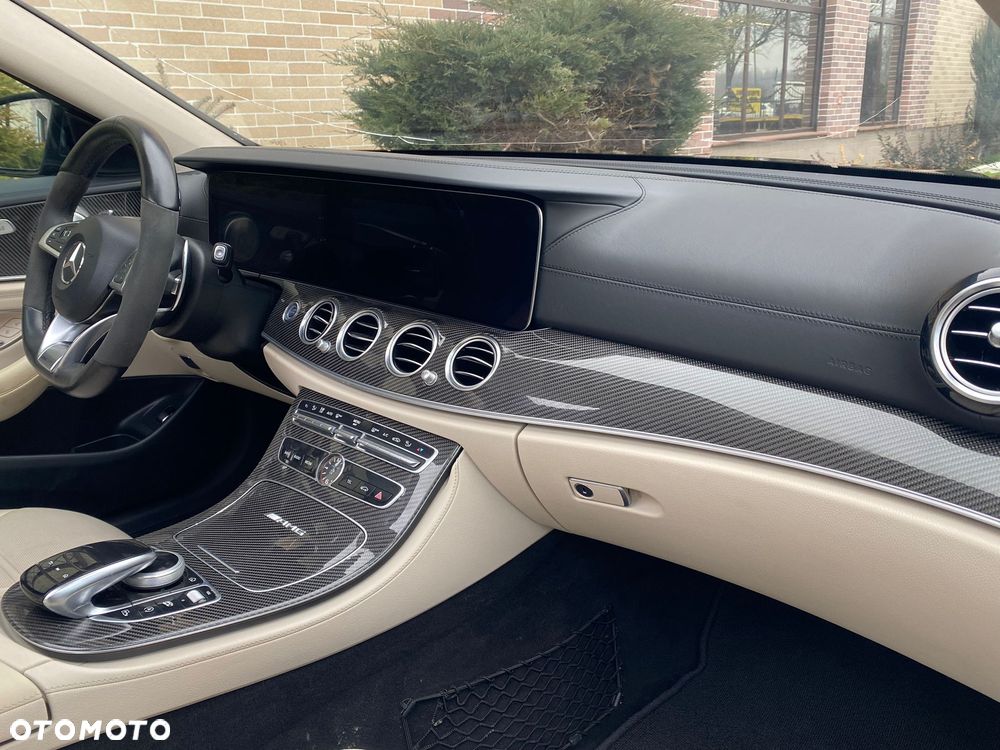 Mercedes-Benz Klasa E - 25