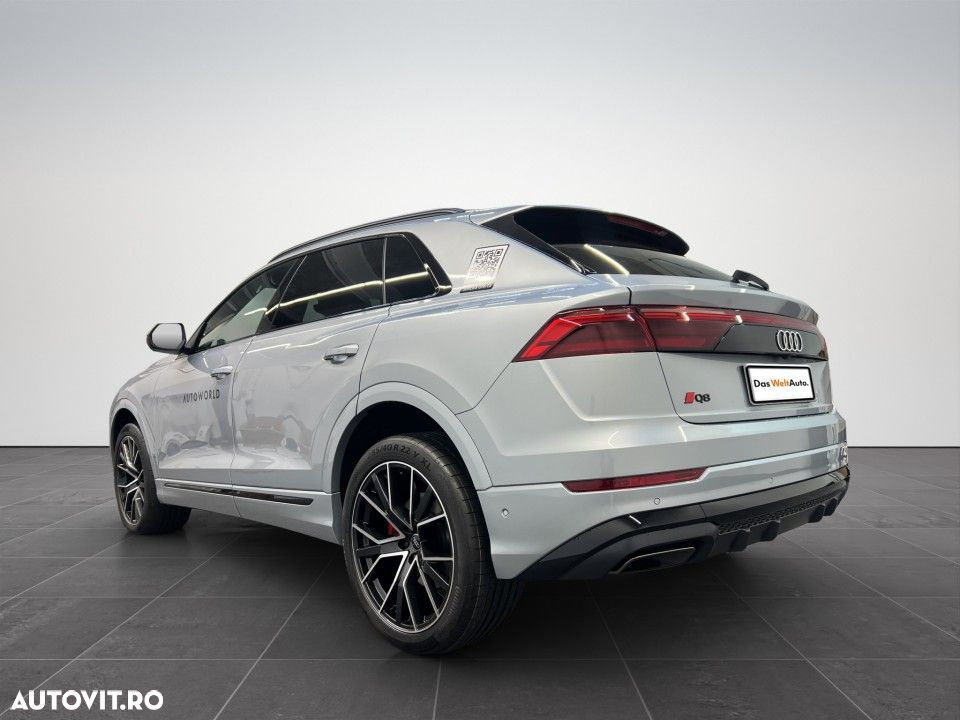 Audi Q8 - 2